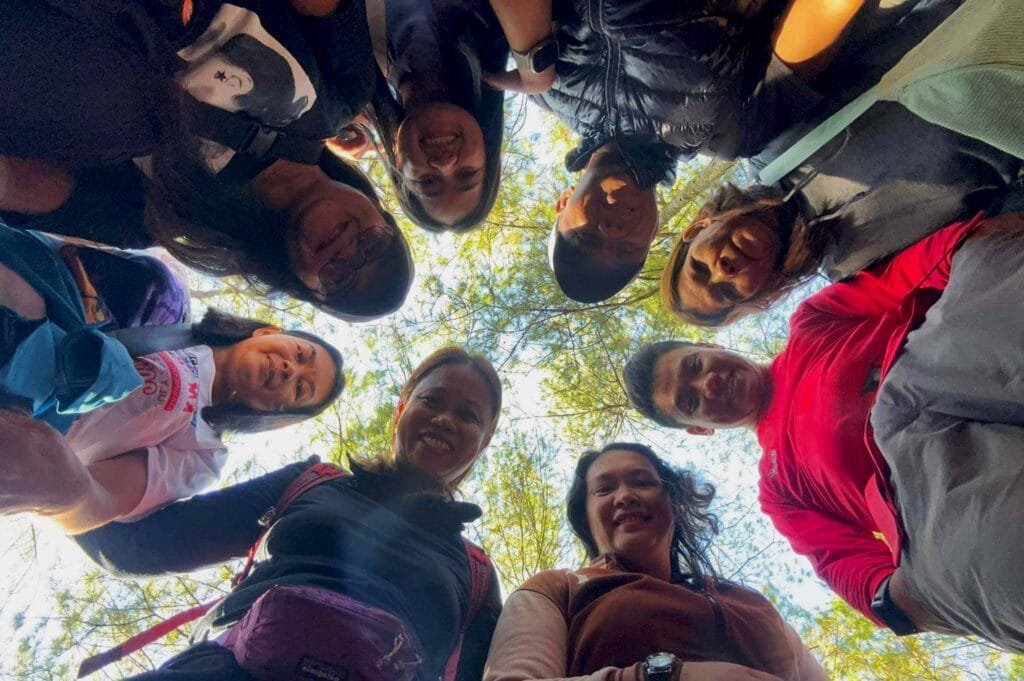 Masinloqueñong Wanderer, Group Hiking, Bottom View Group Picture